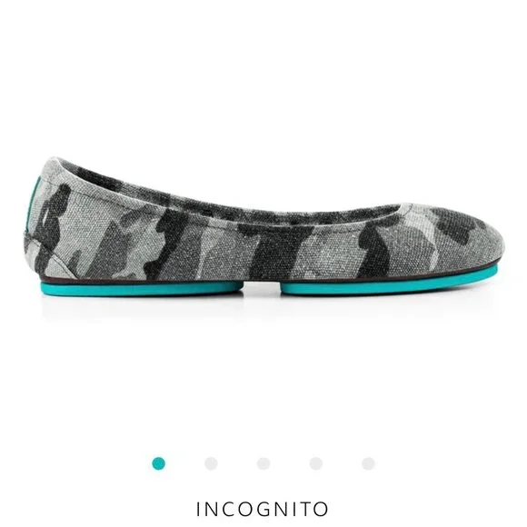 🦄 NIB Tieks Incognito (B&W Camo) - Limited Edition🦄 - Picture 2 of 5